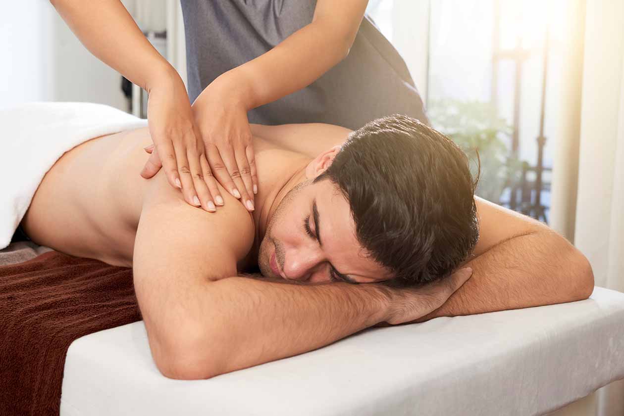 Massage_APM_Lettenbichler Osteopathin in Andorf, Mag. Verena Holz, Erwachsene und Kinder